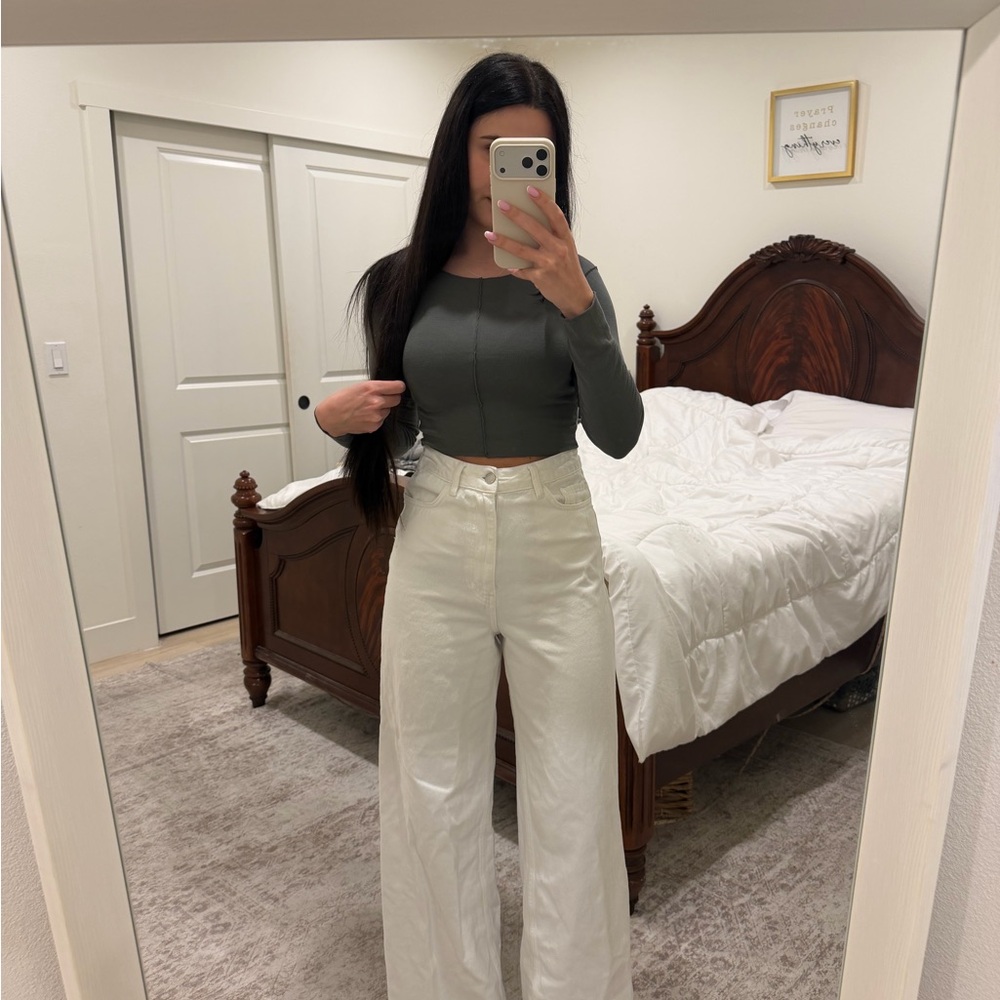 Gray Long Sleeve Top and White Wide-Leg Pants - Picture 4 of 4